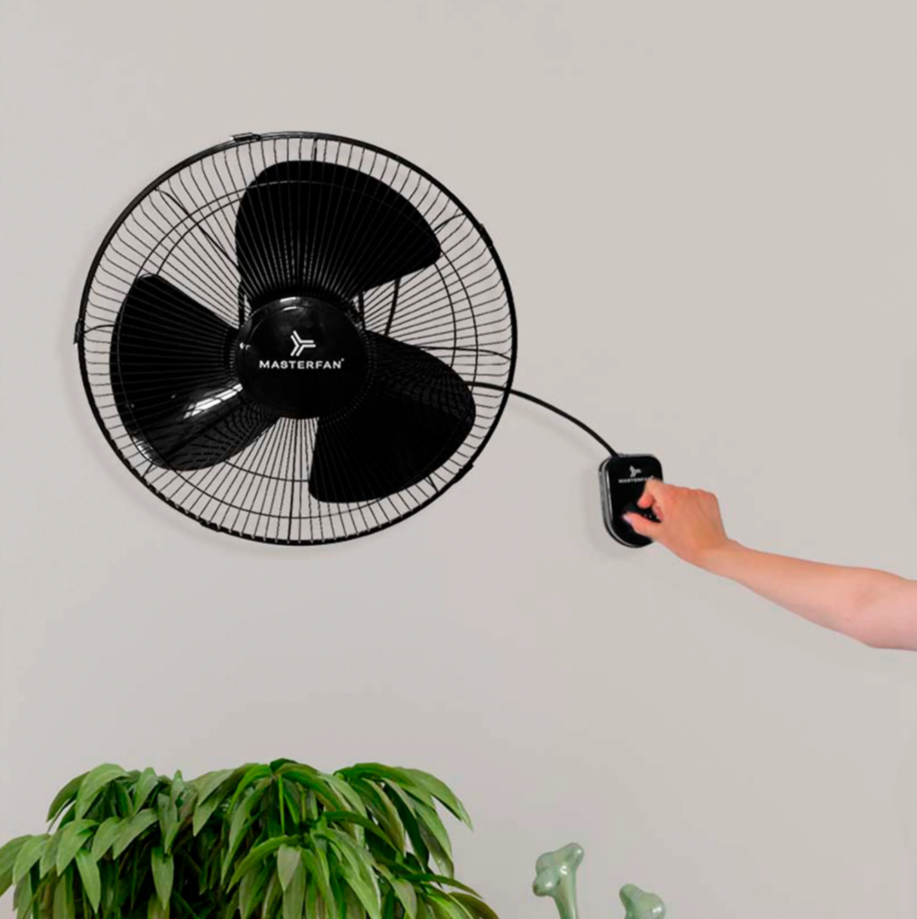 Ventilador Orbital 16″ negro con control de pared