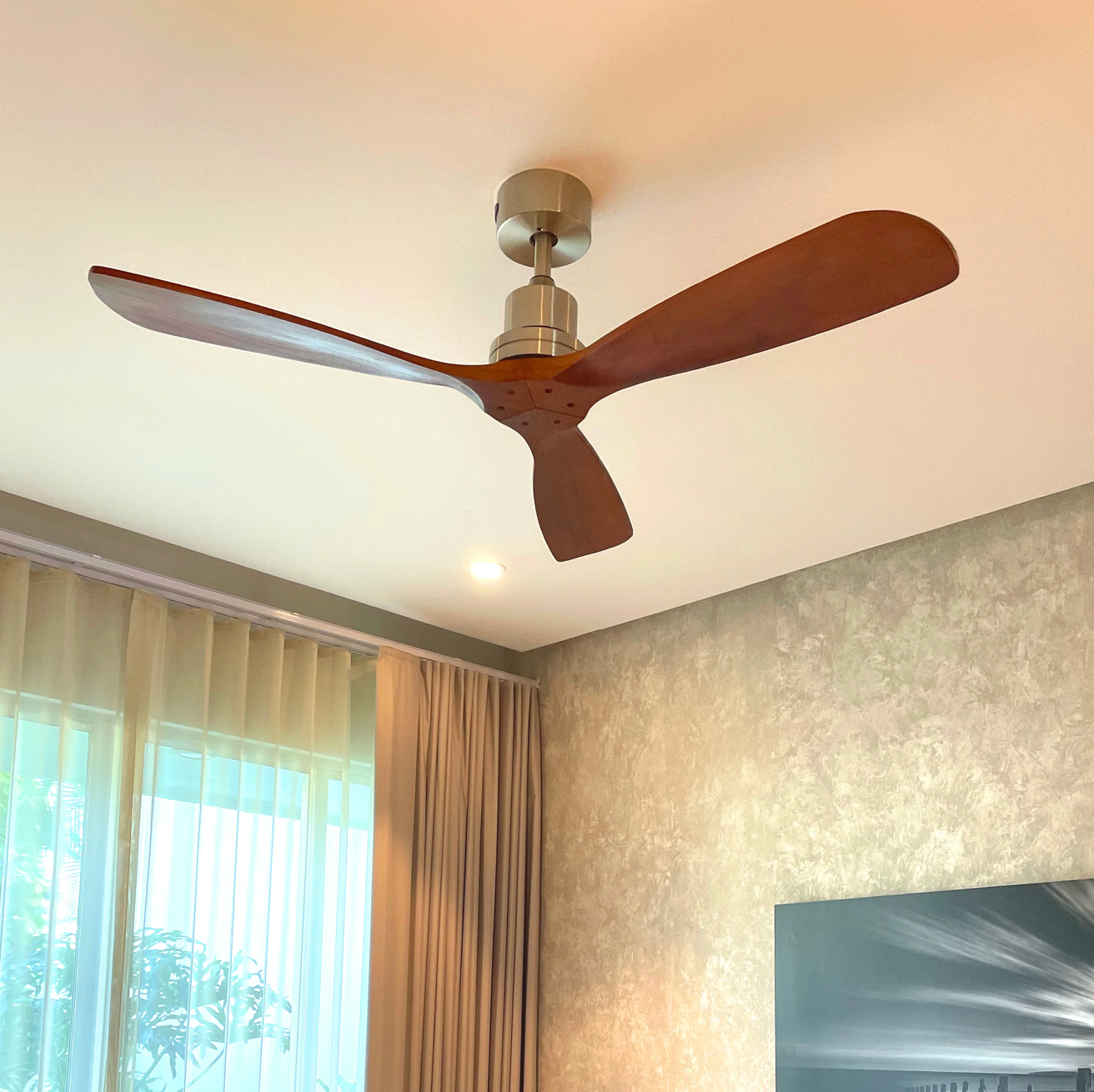 MASTERFAN| Ventilador Eeros 52", para espacios de hasta 49m², Wi-Fi, 3 aspas