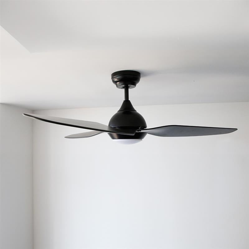 Ventilador Atlantis 50″ con luz instalado en sala